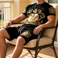 👑 50 % DE RÉDUCTION POUR UNE DURÉE LIMITÉE ! ✨ Ensemble pour homme avec imprimé Gold Crest – T-shirt et short, style décontracté chic ✨